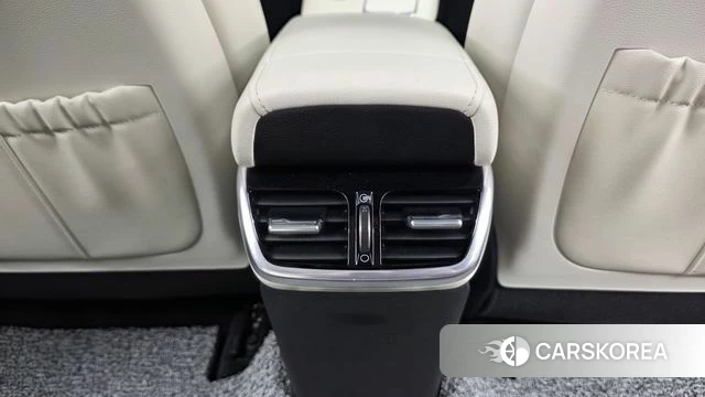 Hyundai The New Grandeur IG Hybrid id 4549788 из Кореи 24