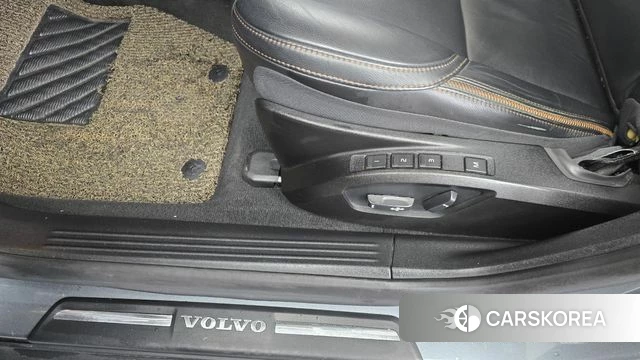 Volvo V40 Cross-Country id 4574304 из Кореи 24