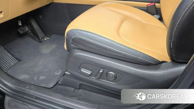 Kia Carnival 4th generation id 4780108 из Кореи 24