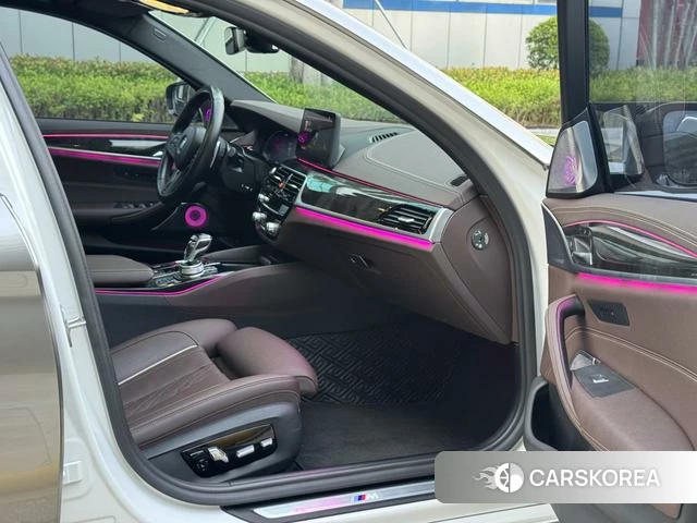 BMW 5 series id 4266045 из Китая 24