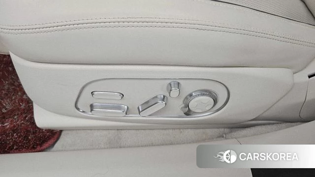 Genesis G90 (RS4) id 4624404 из Кореи 24