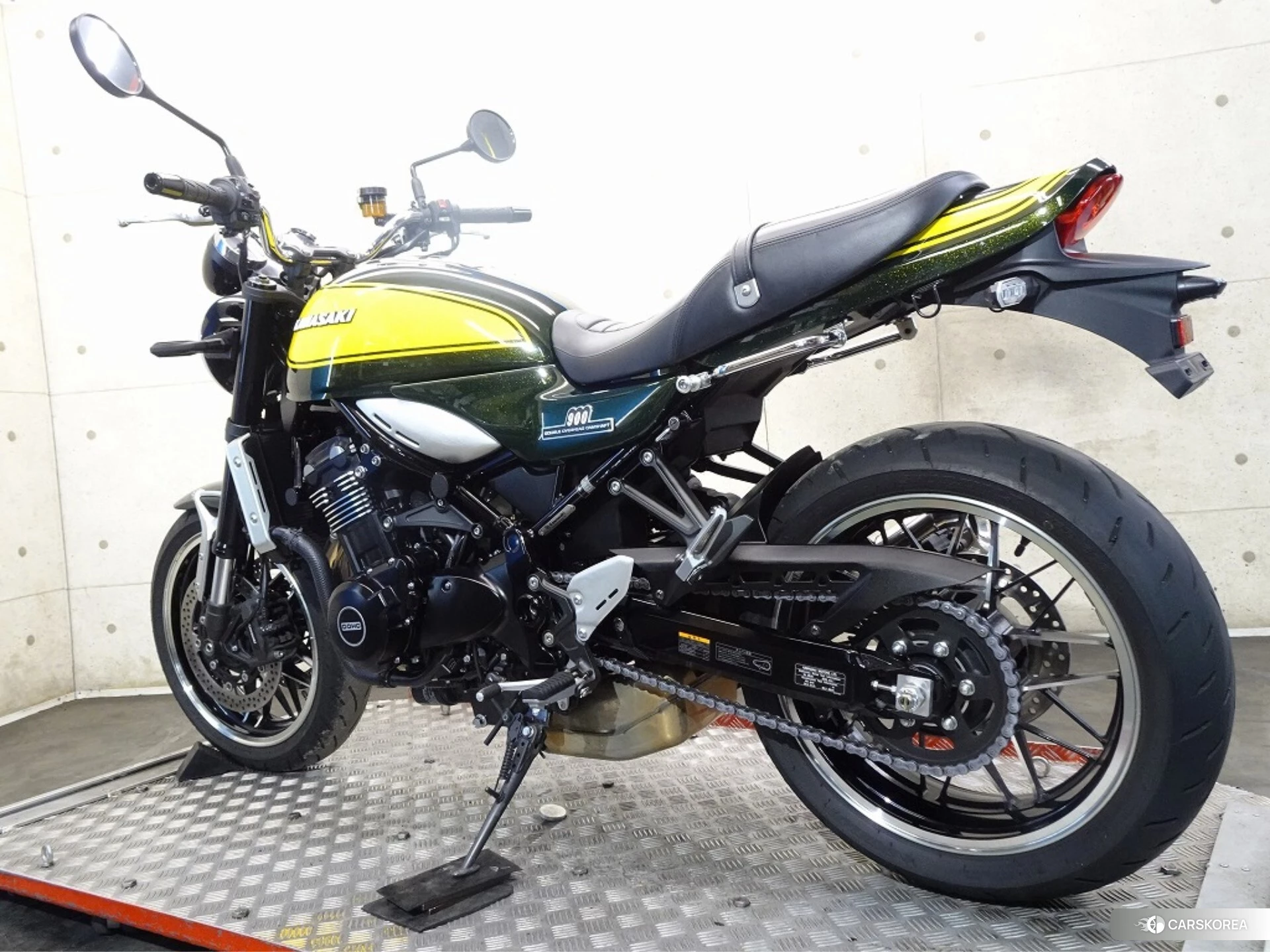 Kawasaki Z900RS id 3948914 из Японии 24