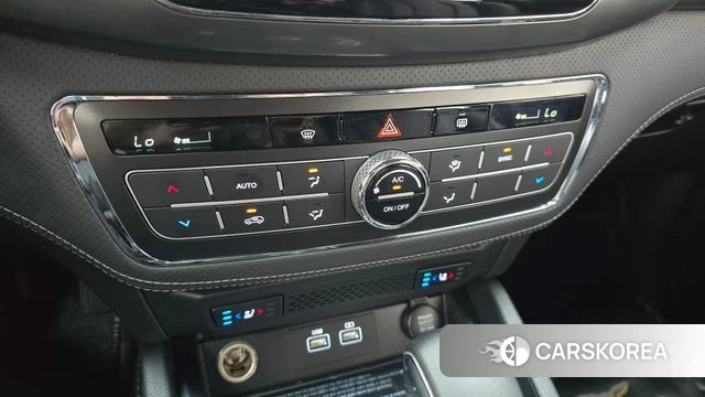 Ssangyong The New Rexton Sports Cannes id 4793294 из Кореи 24