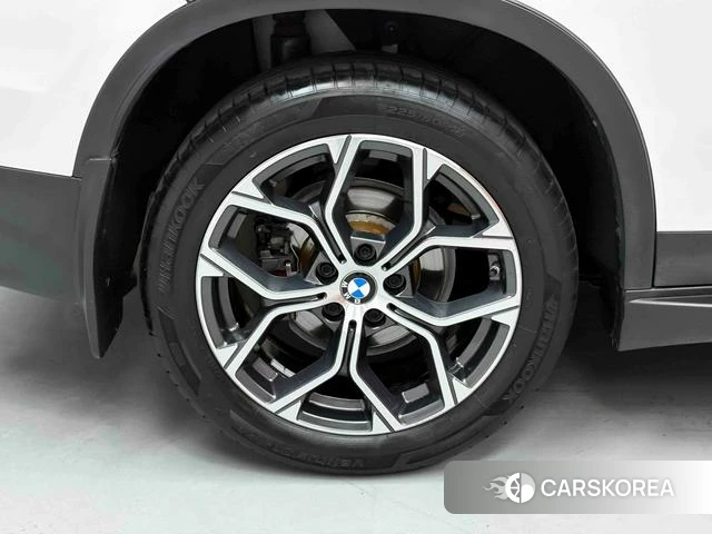 BMW X1 id 4359280 из Китая 24