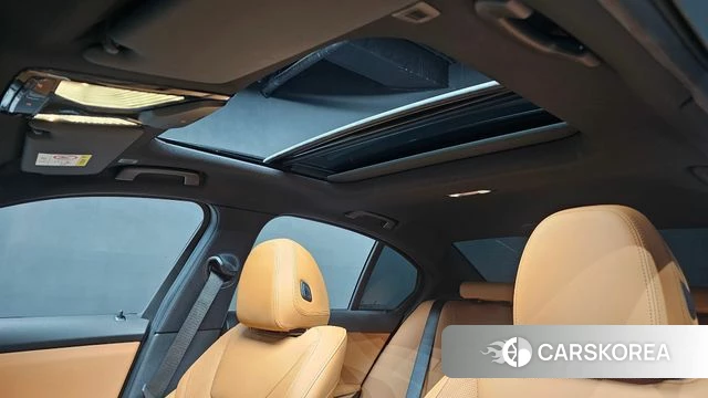 BMW 3 Series (G20) id 4669810 из Кореи 24