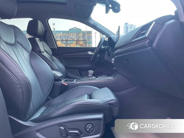 Audi Q5L id 4264095 из Китая 24
