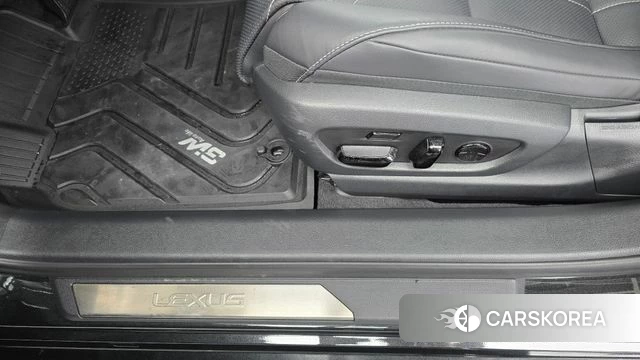 Lexus ES300h 7th generation id 4608083 из Кореи 24