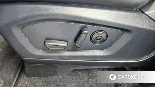 Ford Explorer 6th Generation id 4847449 из Кореи 24