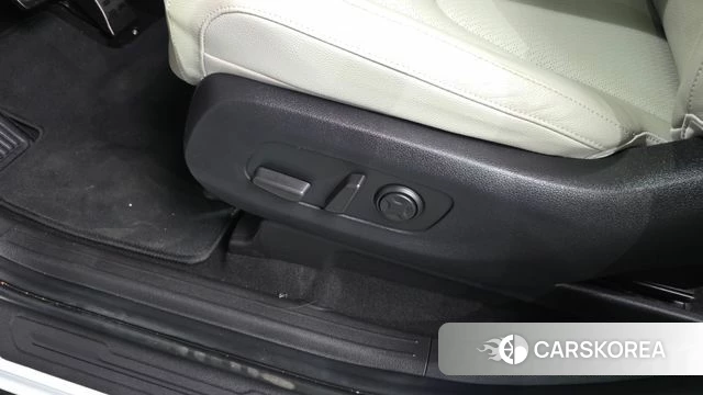 Kia Carnival 4th generation id 4410002 из Кореи 24