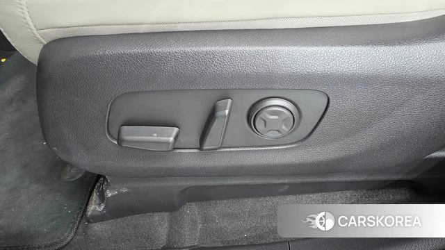 Kia Carnival 4th generation id 4675557 из Кореи 24