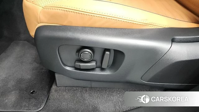 Land Rover Discovery 5 id 4581670 из Кореи 24