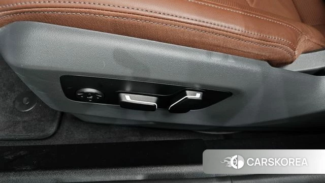 BMW 5 Series (G60) id 4505457 из Кореи 24