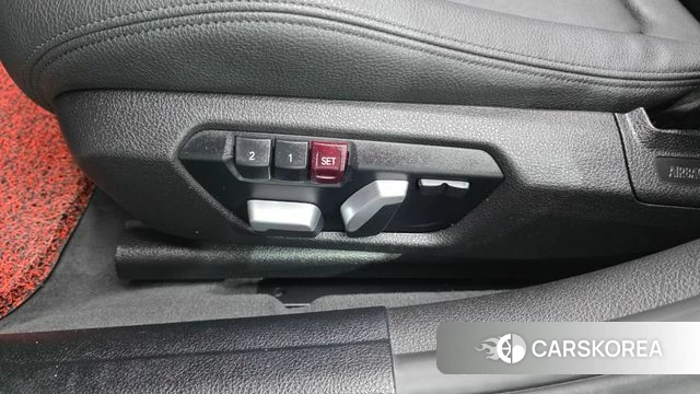 BMW 3 Series (F30) id 4520898 из Кореи 24