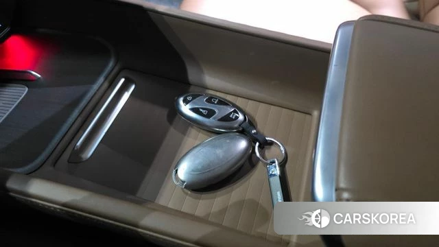Hyundai Grandeur Hybrid (GN7) id 4354328 из Кореи 24