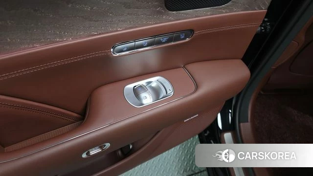 Genesis G90 (RS4) id 4355350 из Кореи 24