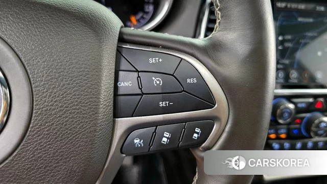 Jeep Grand Cherokee id 4416711 из Кореи 24