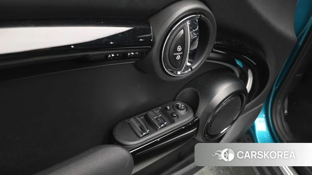 Mini Cooper S Convertible id 4602926 из Кореи 24