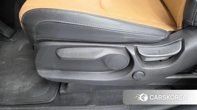 Kia Carnival 4th generation id 4657622 из Кореи 24
