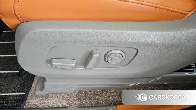 Kia Carnival 4th generation id 4500461 из Кореи 24