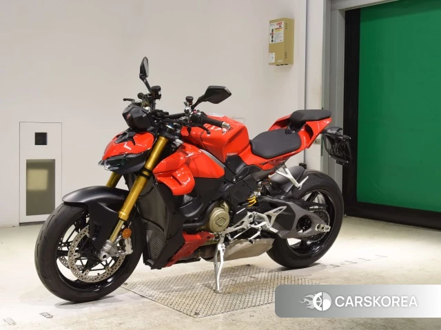 Проданный Ducati STREETFIGHTER V4 S id 4199396 из Японии, фото 12