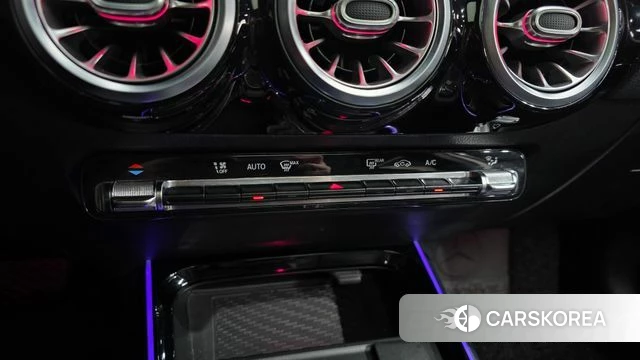 Mercedes-Benz GLA - Class H247 id 4741369 из Кореи 24