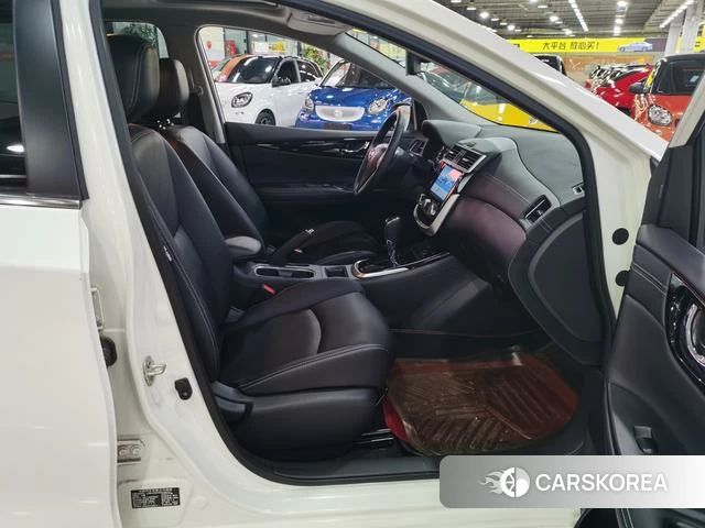 Nissan TIIDA id 4258760 из Китая 24