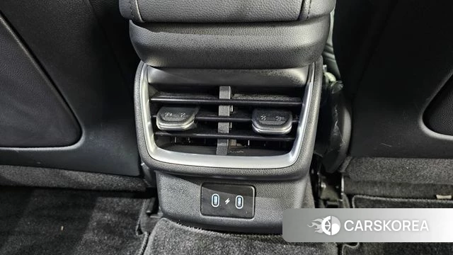 Hyundai Grandeur (GN7) id 4292721 из Кореи 24