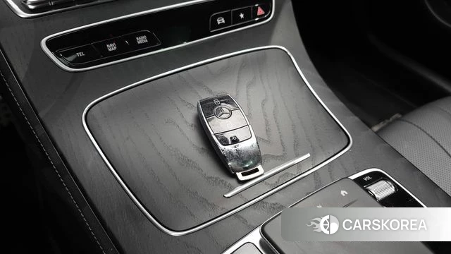 Mercedes-Benz E-Class W213 id 4281892 из Кореи 24
