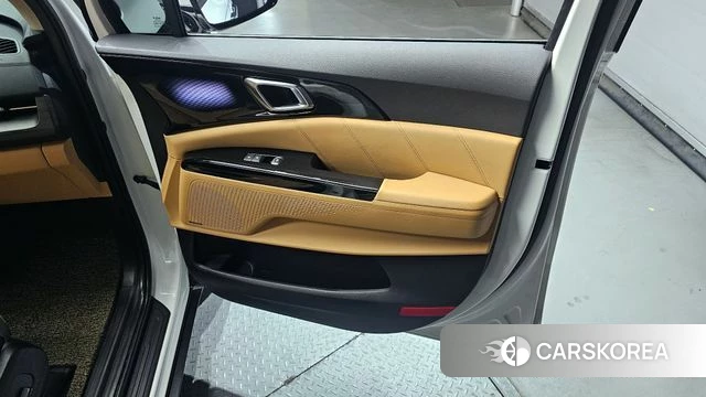 Kia Carnival 4th generation id 4223032 из Кореи 24