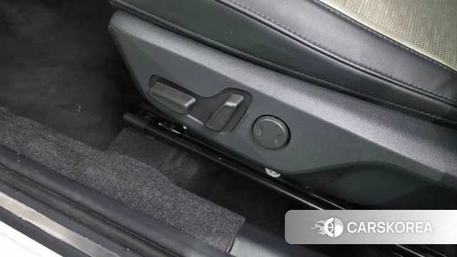Kia Di Ol Nu Niro id 4355331 из Кореи 24