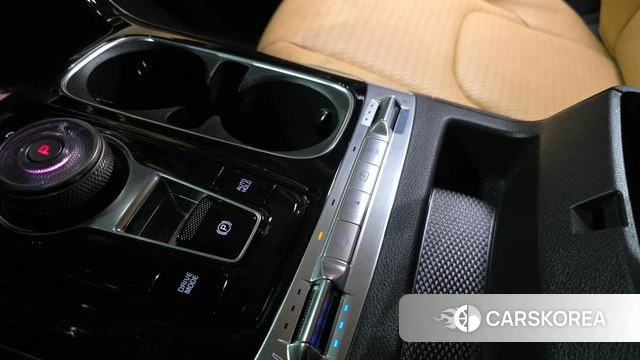 Kia Carnival 4th generation id 4230789 из Кореи 24