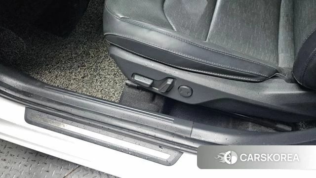 Kia Di Ol Nu Niro id 4608992 из Кореи 25