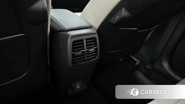 Kia Di Ol Nu Niro id 4388214 из Кореи 25