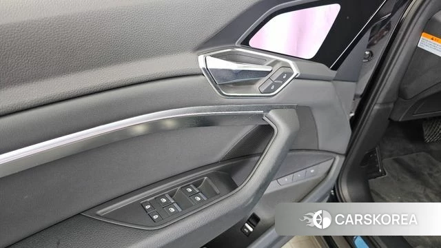 Audi e-Tron id 4338095 из Кореи 25
