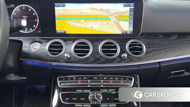 Mercedes-Benz E-Class W213 id 4531099 из Кореи 24