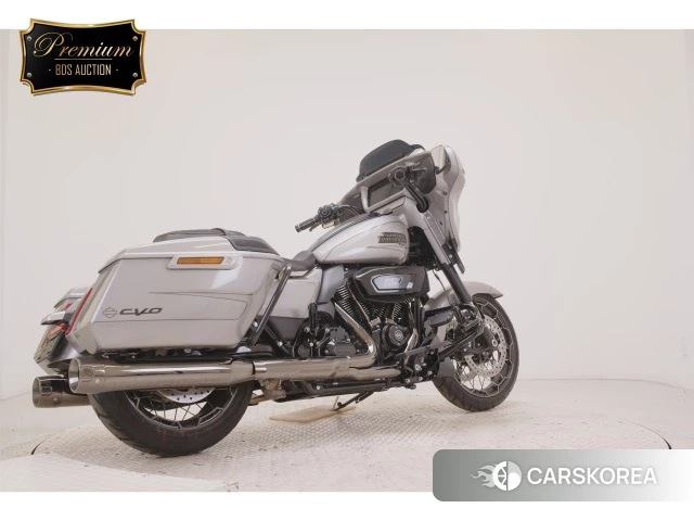 Harley-Davidson Street Glide FLHXSE1980CVO id 3950643 из Японии 25