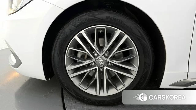 Hyundai Grandeur IG id 4351344 из Кореи 25