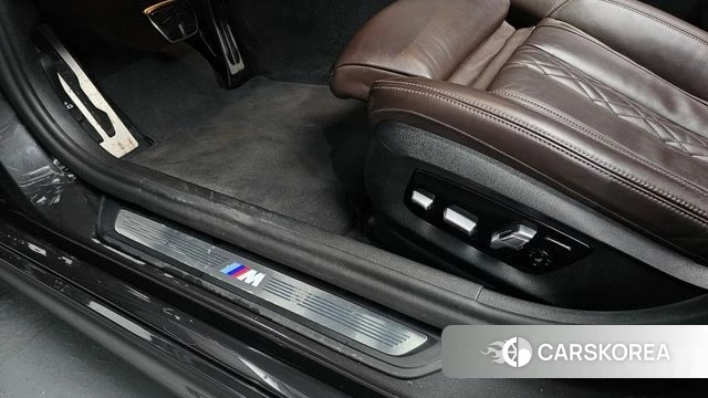 BMW 5 Series (G30) id 4594615 из Кореи 25