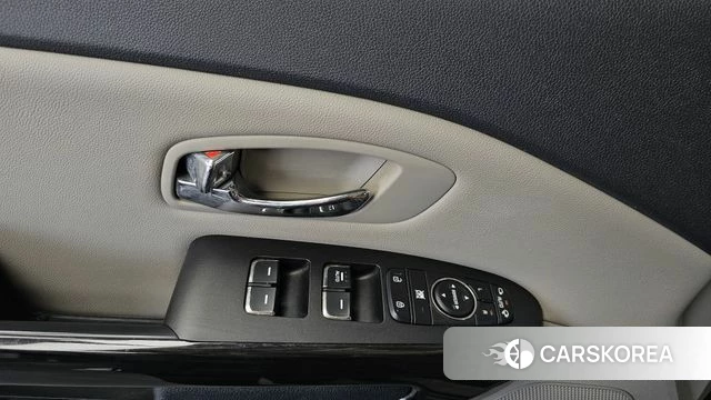 Kia The New Carnival id 4684379 из Кореи 25