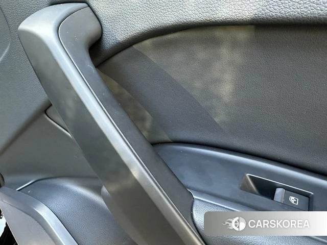 Audi Q5L id 4213197 из Китая 25
