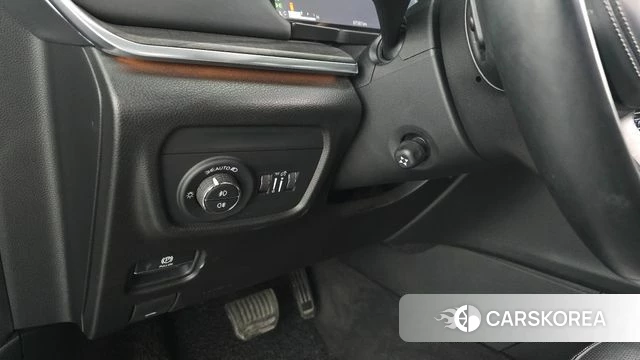 Jeep Grand Cherokee (WL) id 4330586 из Кореи 25