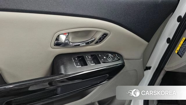 Kia The New Carnival id 4895488 из Кореи 25