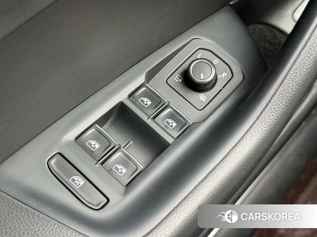 Volkswagen Magotan id 4271609 из Китая 25