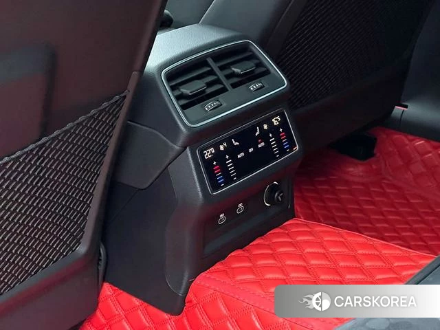 Audi A7L id 4207860 из Китая 25