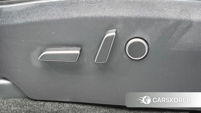 Tesla Model Y id 4480291 из Кореи 25