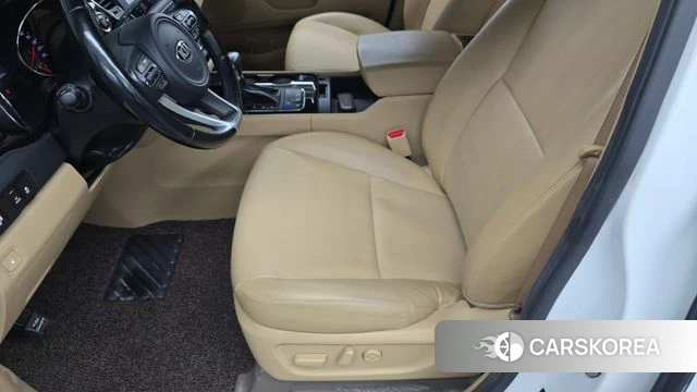 Kia All New Carnival id 4663085 из Кореи 25