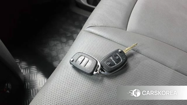 Hyundai The New Grand Starex id 4652064 из Кореи 25