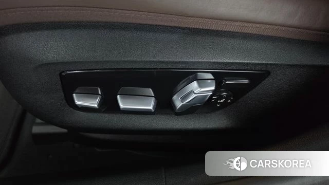 BMW 5 Series (G30) id 4730565 из Кореи 25