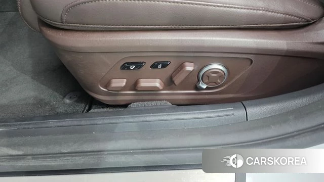 Hyundai Grandeur (GN7) id 4591946 из Кореи 25