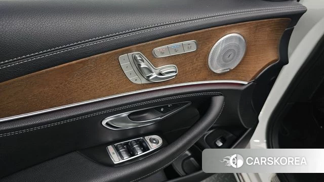Mercedes-Benz E-Class W213 id 4717574 из Кореи 25